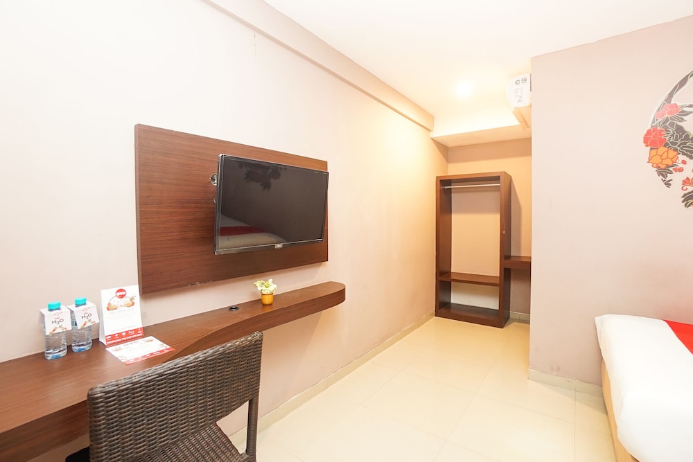 Hotel O Siwalankerto Near Surabaya Carnival 47/47