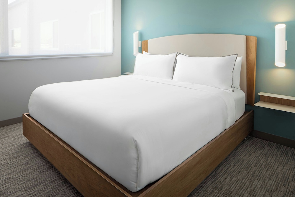 Suite, King Bed