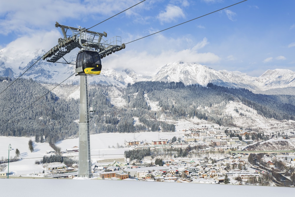Alpine Club Resort 75/78