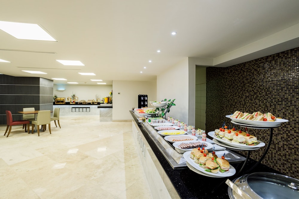 Real Inn Tijuana by Camino Real Hotels 38/50