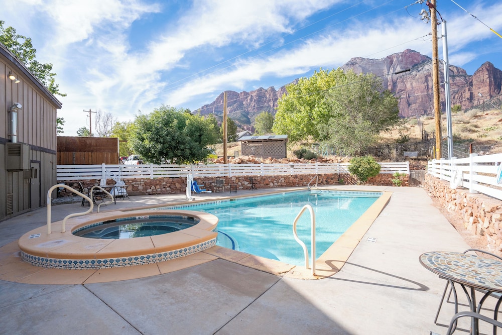 Zion Pioneer Lodge 62/66