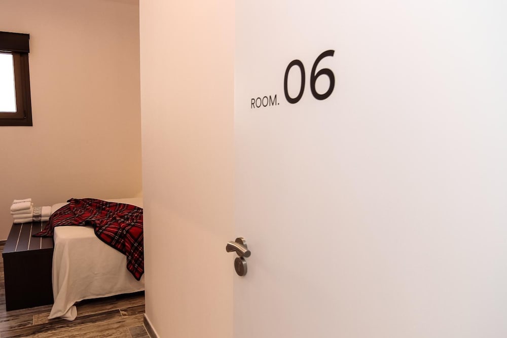 The 8 Rooms House 23/37