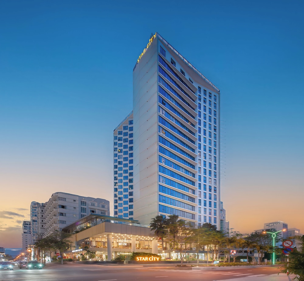 Starcity Bayfront Nha Trang Hotel 3/76