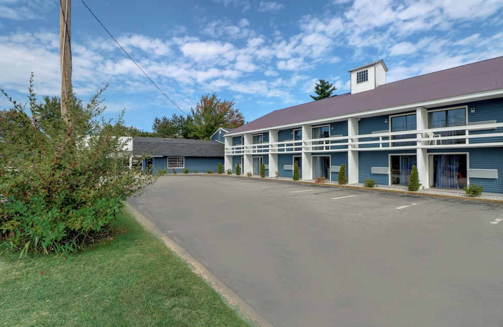 Yankee Clipper Inn, SureStay Collection by Best Western 41/50