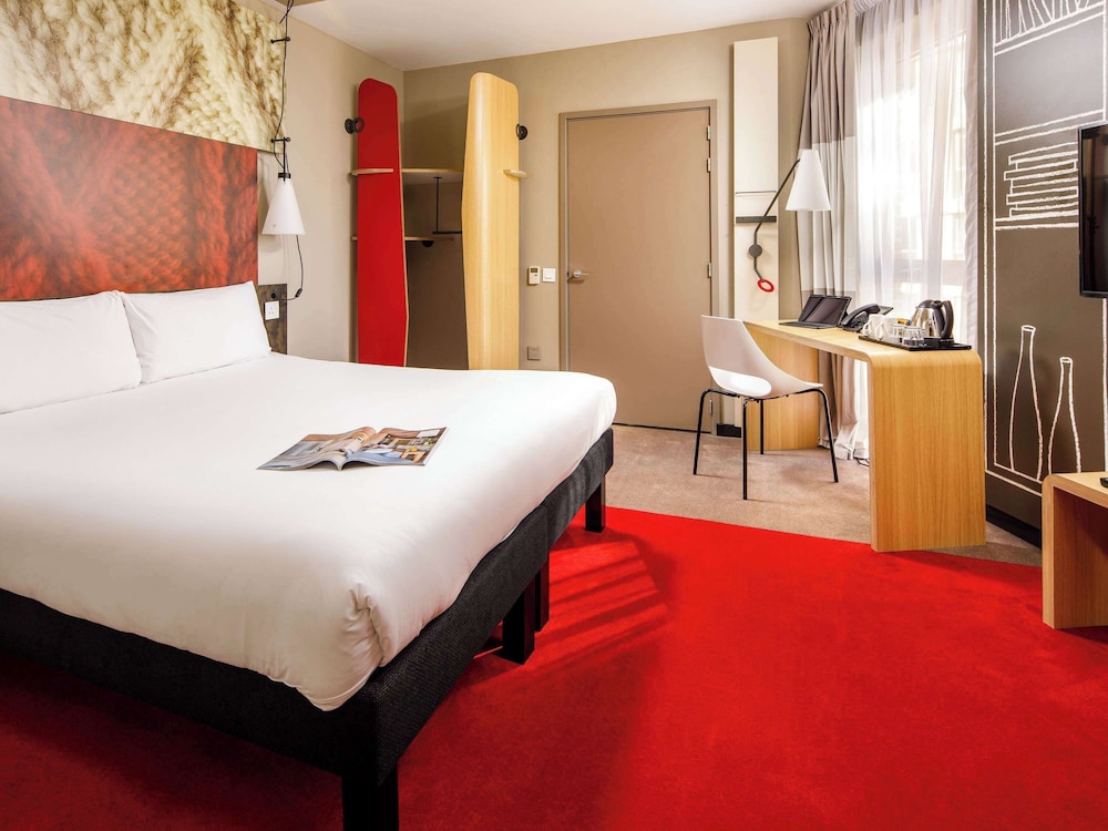 Ibis London Canning Town 27/66
