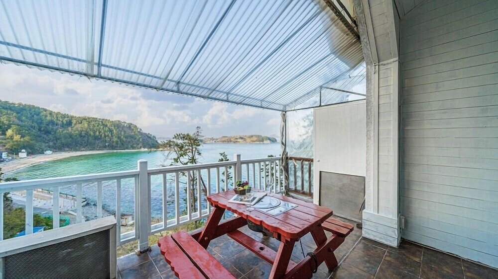 Geoje White O Pension 19/50
