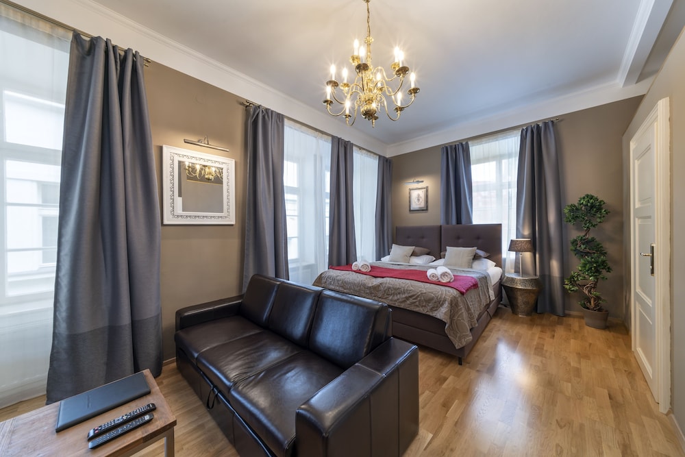 Old Town Aparthotel Michalska 28/75