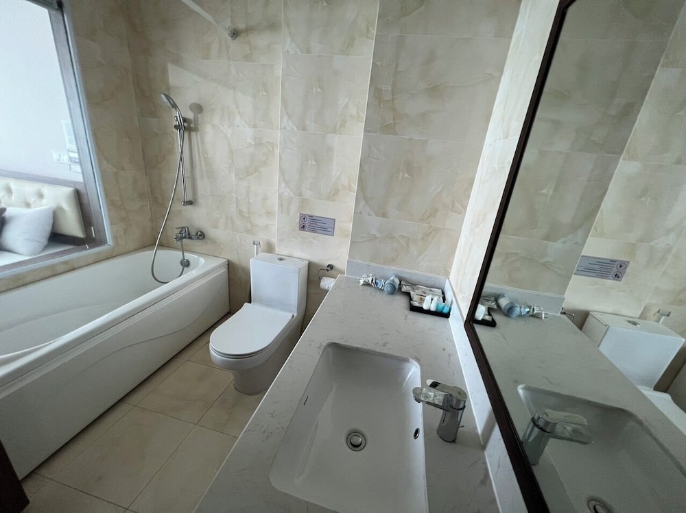 Lenid Nha Trang Hotel 59/66