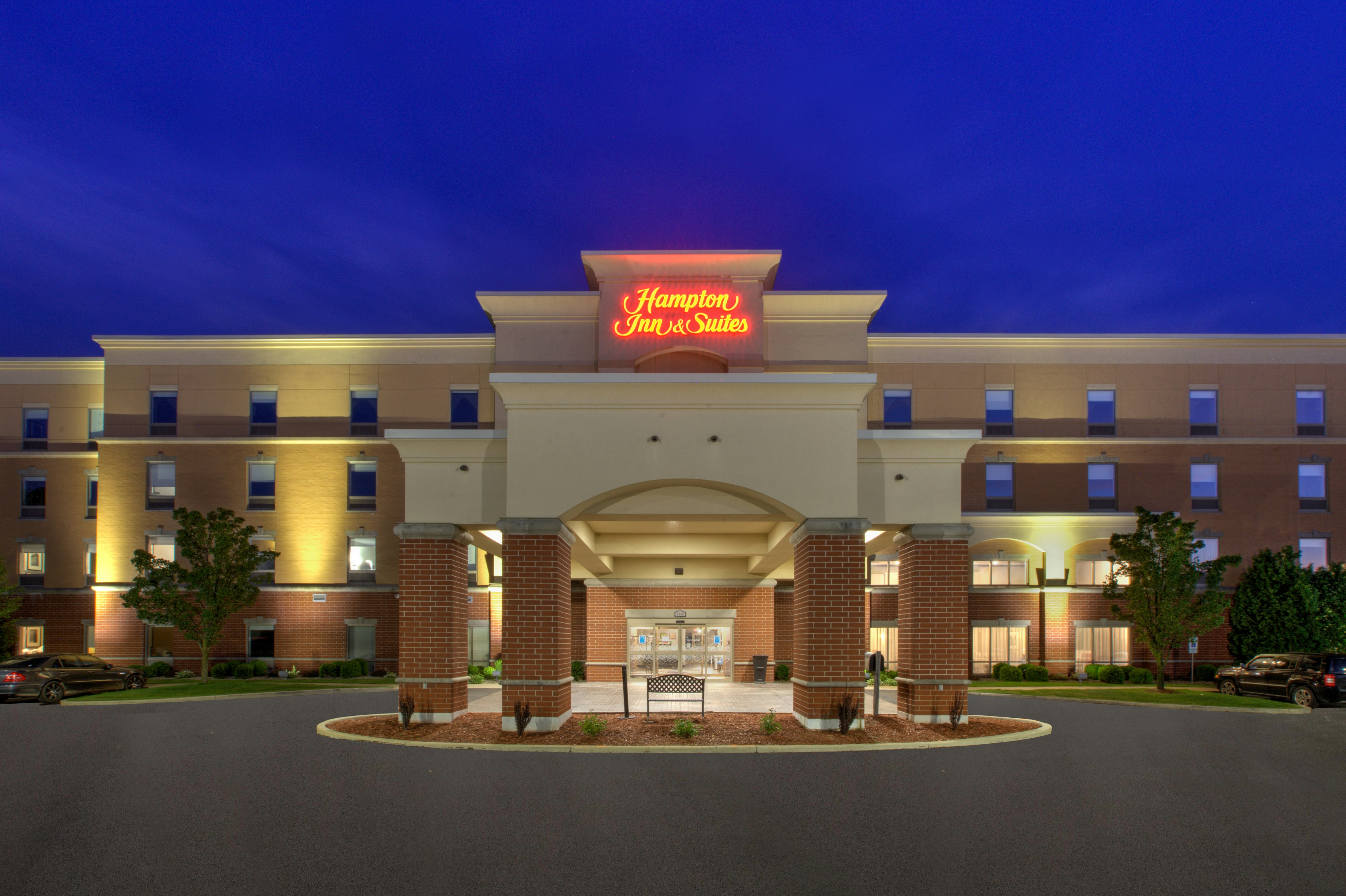Hampton Inn and Suites Flint-Grand Blanc 2/46