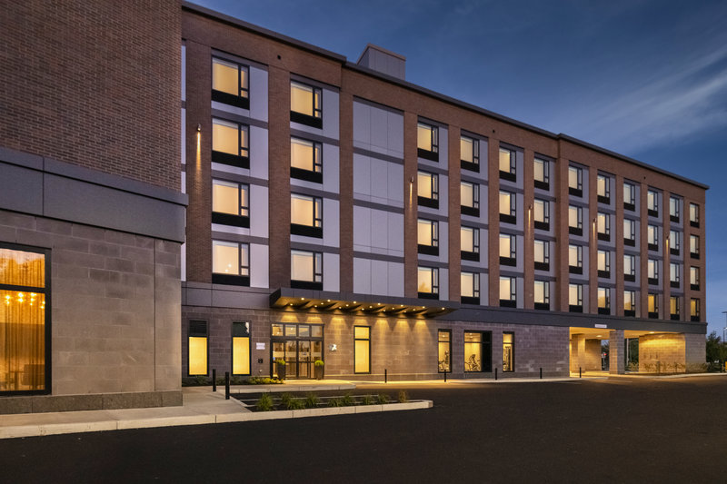 Staybridge Suites Boston Logan Airport - Revere 4/63