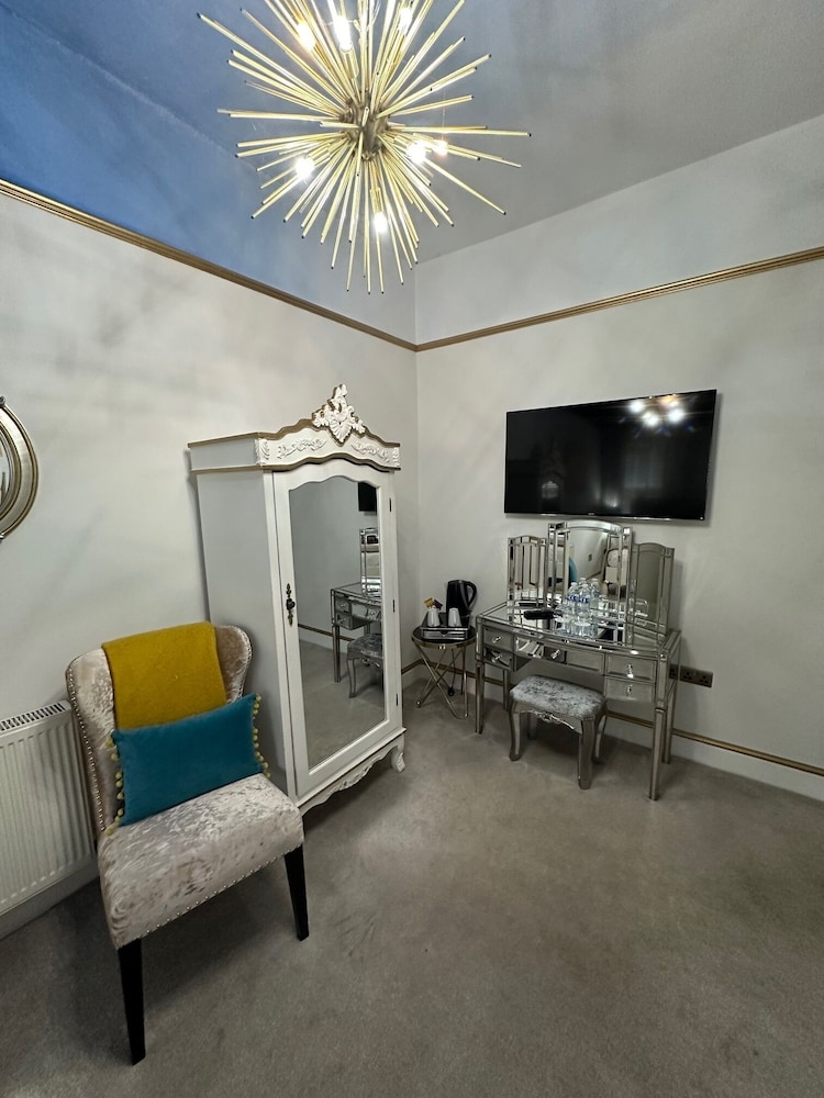 Derby Manor 30/50