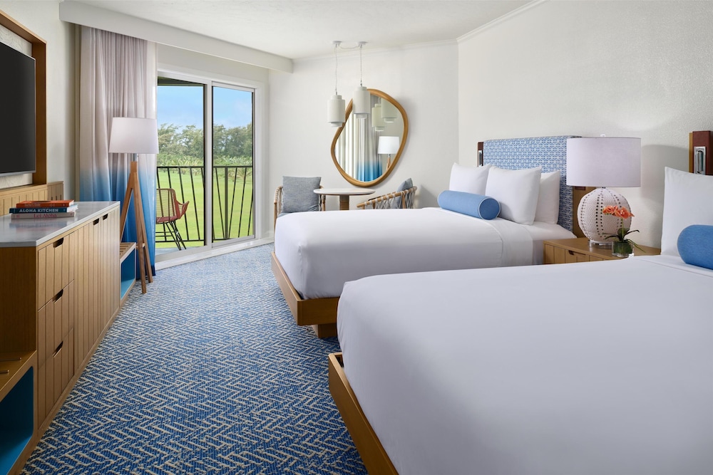 Renovated, Signature, 2 Queen Beds, Partial Ocean View