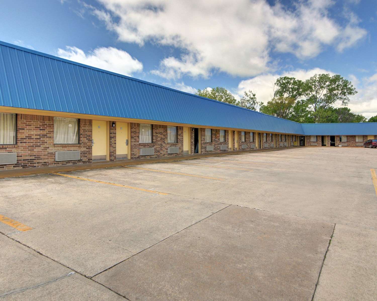 Rodeway Inn Gainesville I-35 17/19