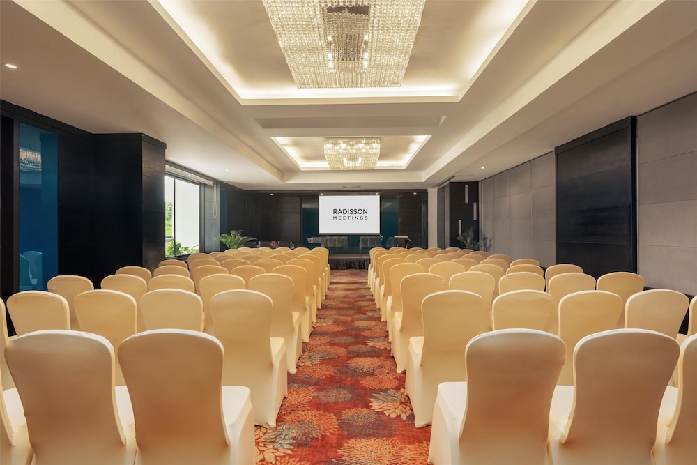 Park Inn By Radisson New Delhi Ip Extension 54/62
