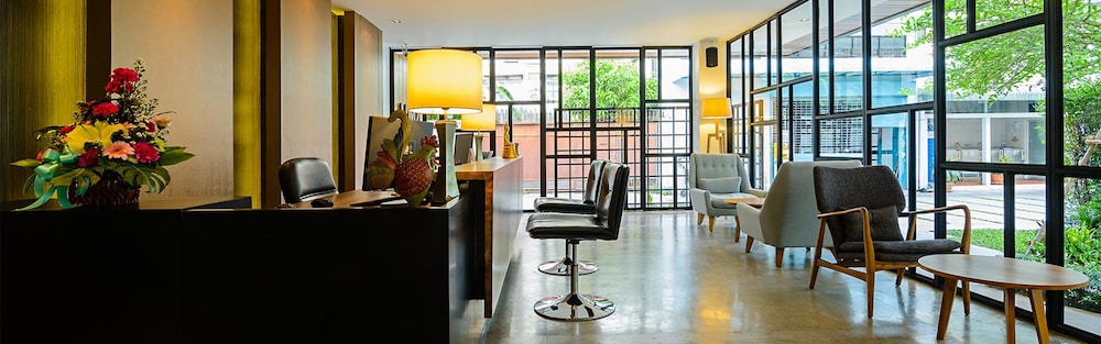 UMA Residence 46/56