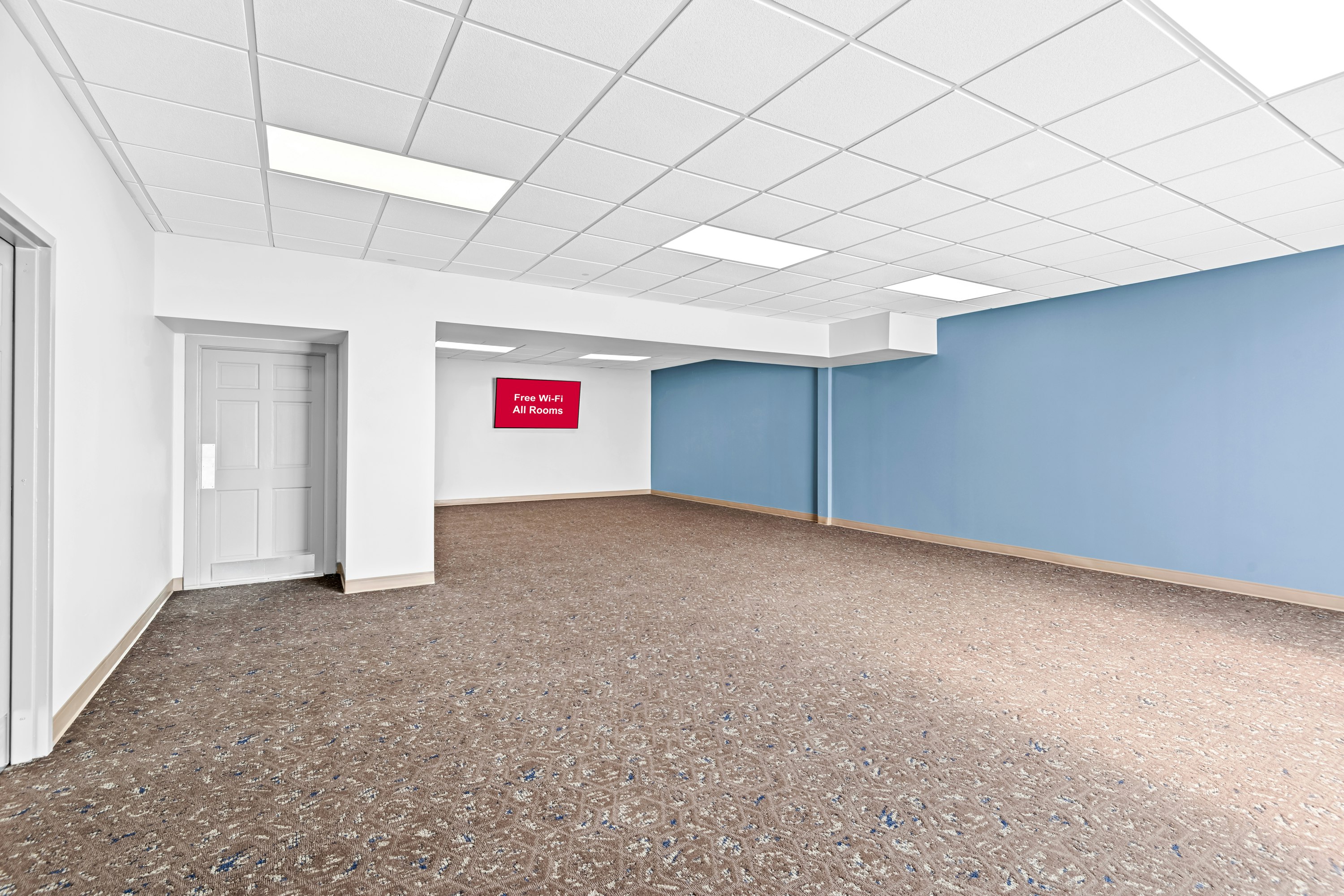 HomeTowne Studios by Red Roof & Conference Center Cortland 42/55