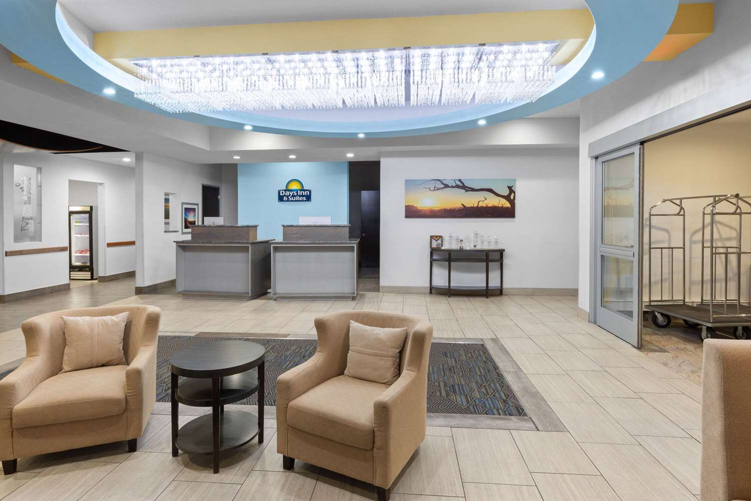 Days Inn & Suites by Wyndham Lubbock Medical Center 37/54