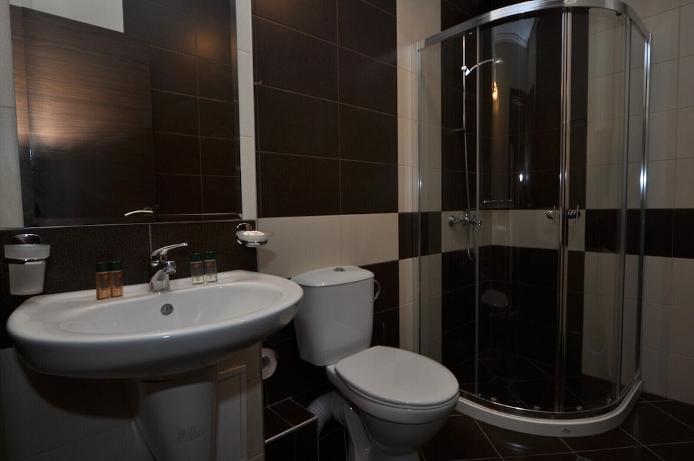 Harmony Suites 2 3 31/65