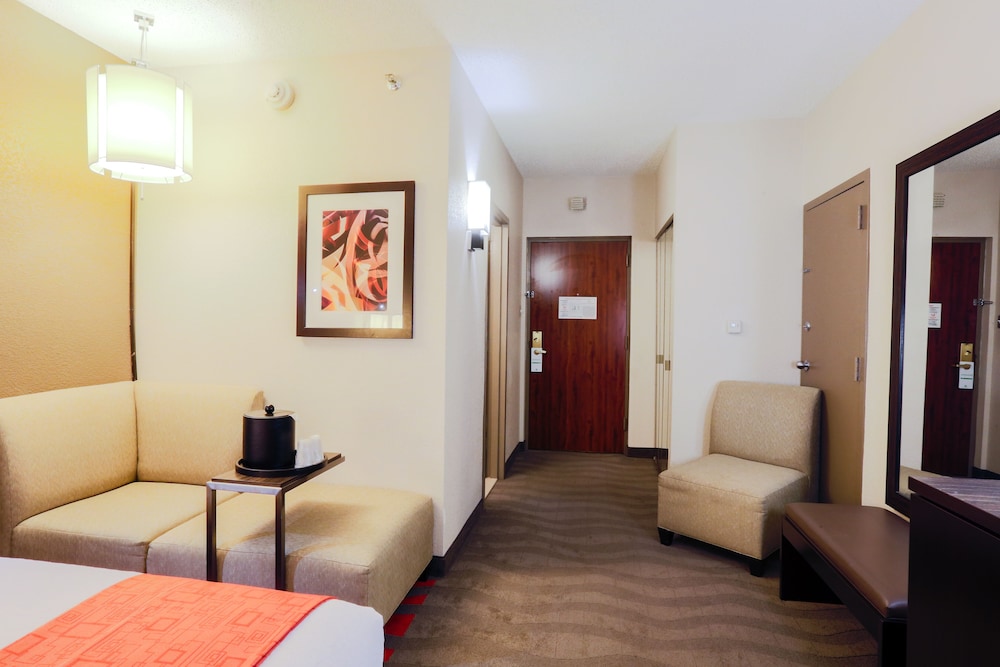 HOLIDAY INN AUSTIN MIDTOWN 43/78