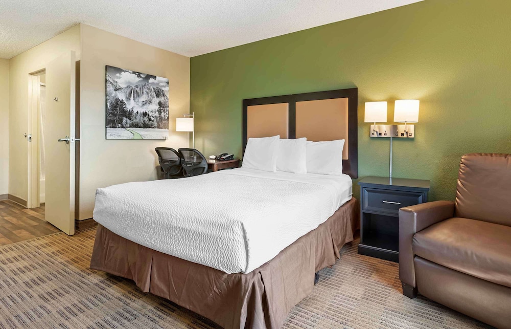 Extended Stay America - Richmond - Hilltop Mall 10/38