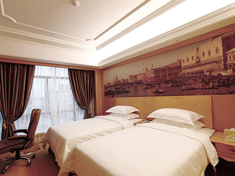 Vienna International Hotel Shanghai Songjiang Development Zone Sports Center Metro Station 8/17