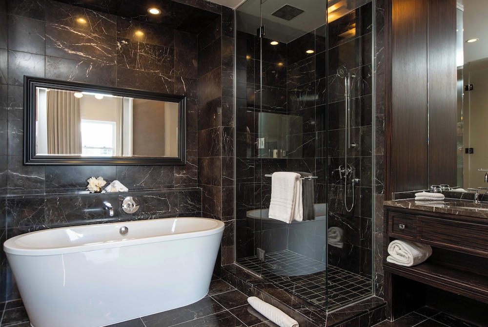 GRAND, GALLERY, PREMIER, SUITE, WITH VIEW
