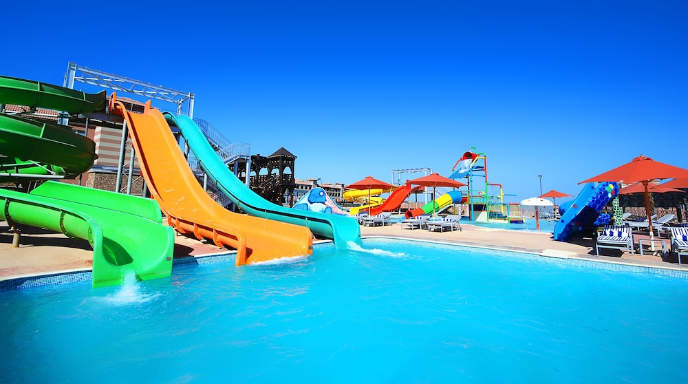 Coral Sea Beach Resort & Aqua Park 30/50