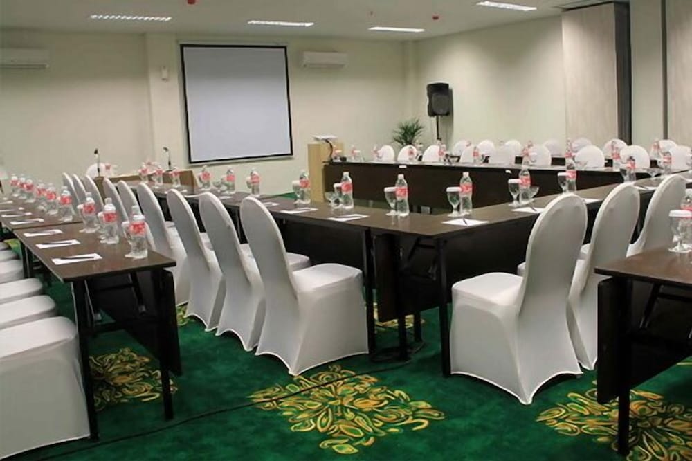 Padjadjaran Suites Resort Convention 43/59