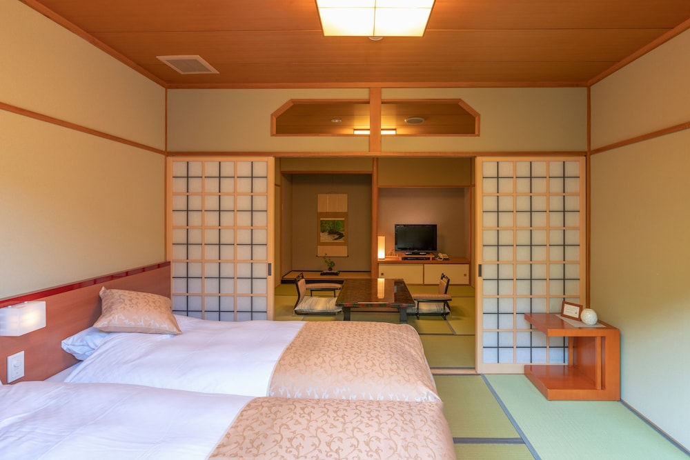 Narashino no sato Gyokusui -6 years or older 4/100