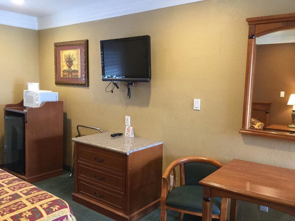 Beverly Inn 11/64