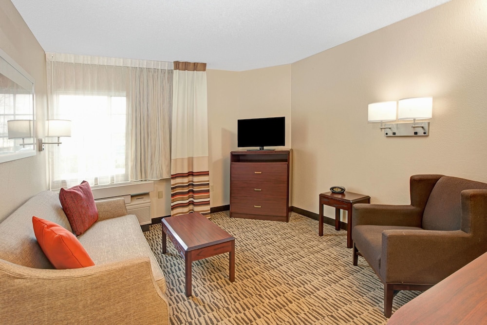 MainStay Suites Northbrook Wheeling 29/45