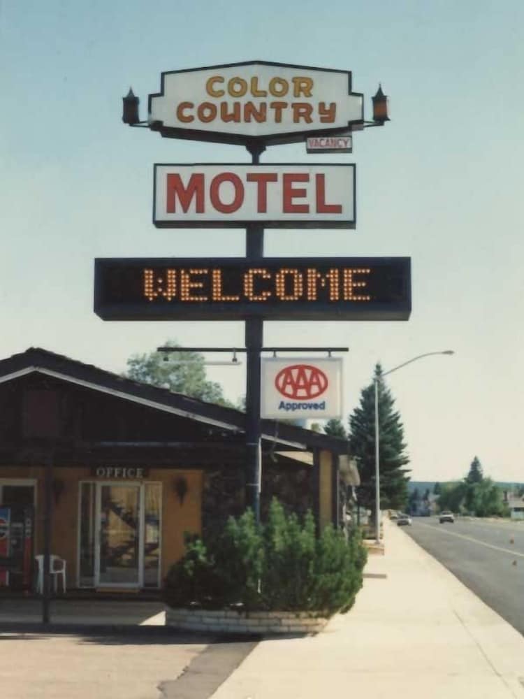 Color Country Motel 6/38