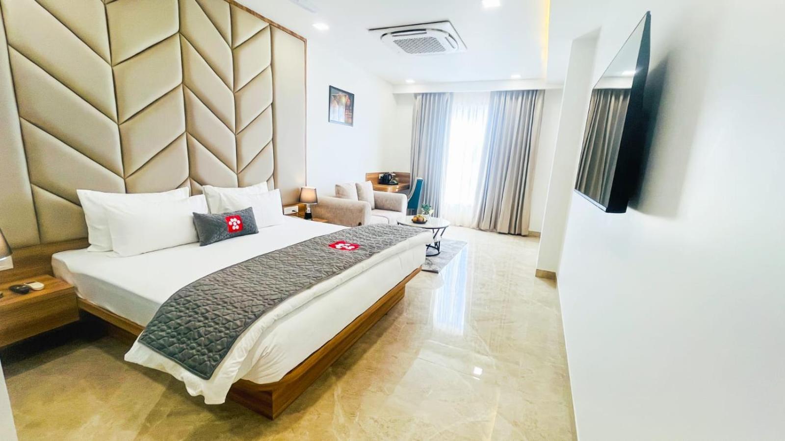 Mastiff Select Aparajita Khatu Shyam 27/60