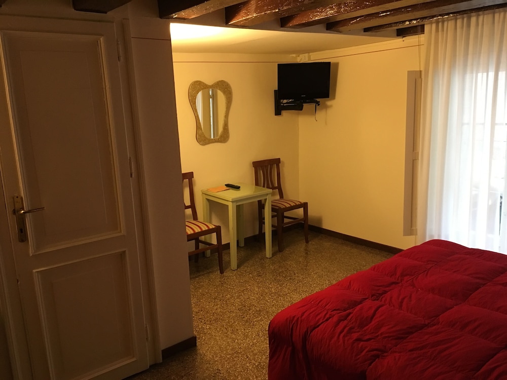 Al Palazzo Lion Morosini 9/27