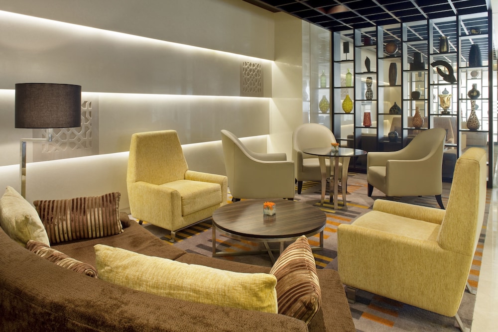 HOLIDAY INN MUMBAI INTERNATIONAL AIRPORT 33/72