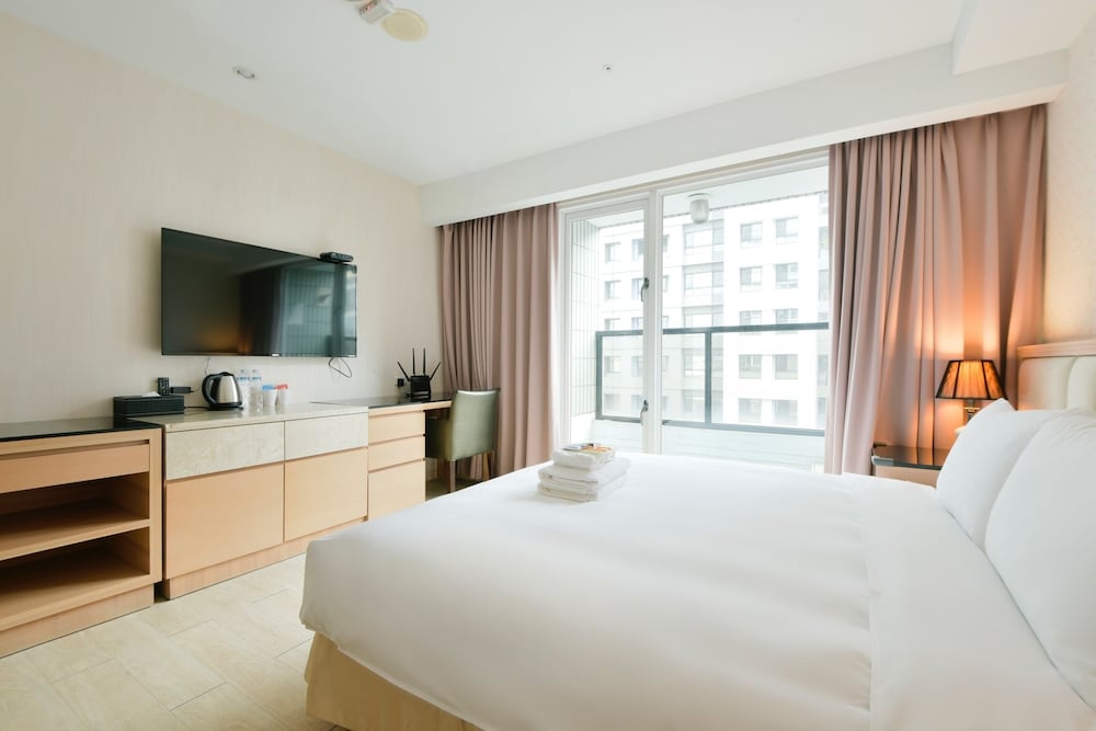 Champs Elysees Hotel 14/47