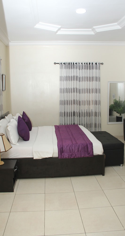 J. Gibson Hotel 25/50