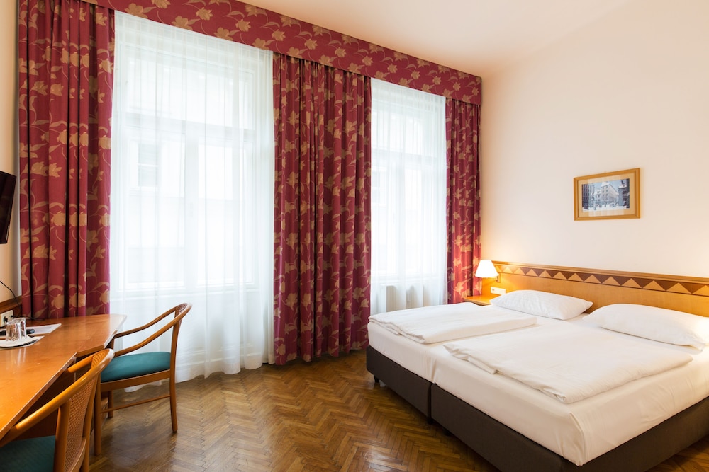 Hotel Post 6/56
