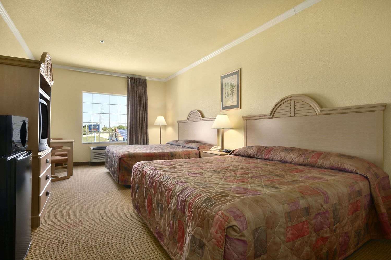 Super 8 By Wyndham San Antonio/Alamodome Area 18/38