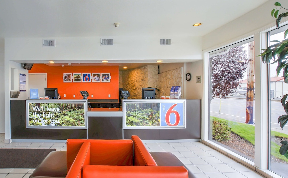 Lobby at Motel6 Coos Bay, OR, COOS BAY - OR
