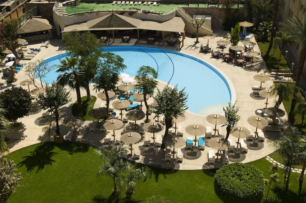 Aracan Eatabe Luxor Hotel 58/62
