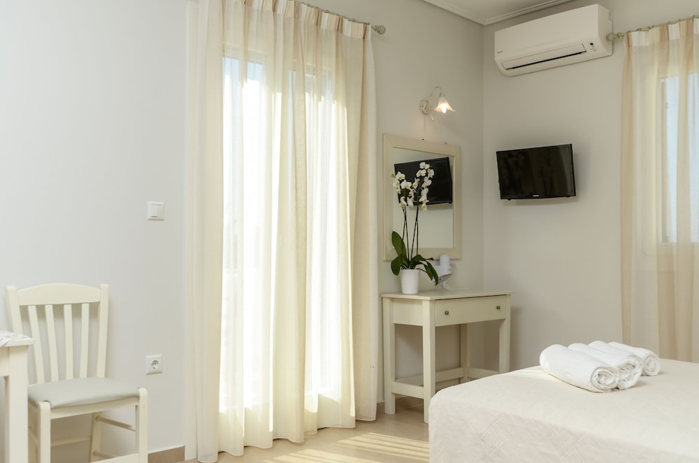 Perla Hotel 23/73