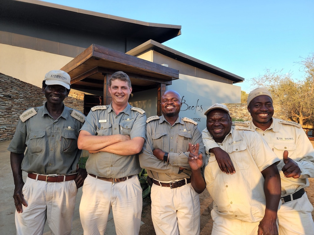 Becks Safari Lodge 16/77