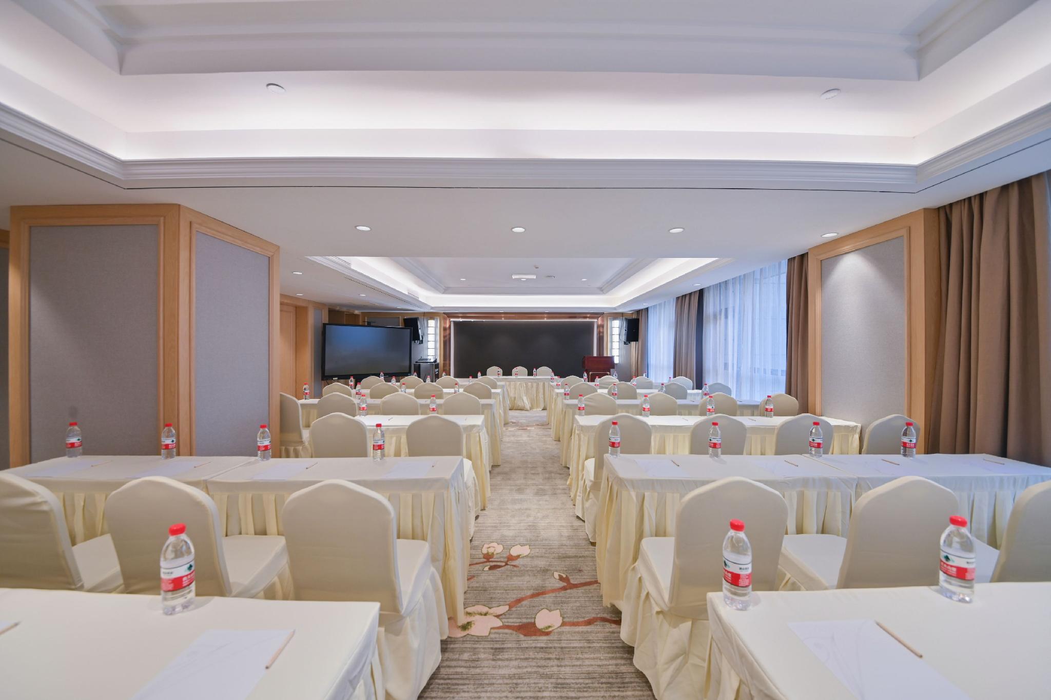 Vienna hotels (Hebi sands international store) 30/36