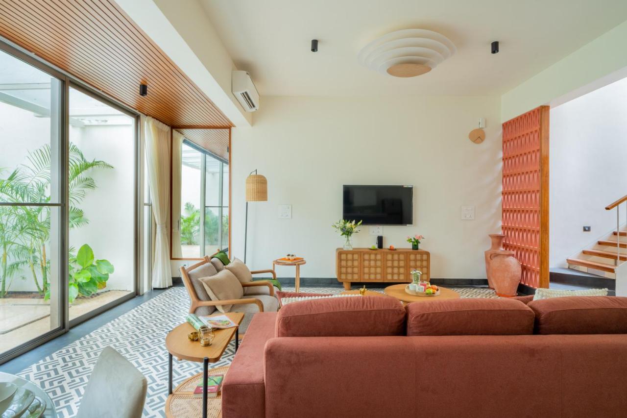 ELIVAAS 3BHK with Pvt Pool Mirai Taurus 67/79