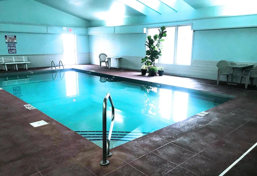 Rodeway Inn 23/28