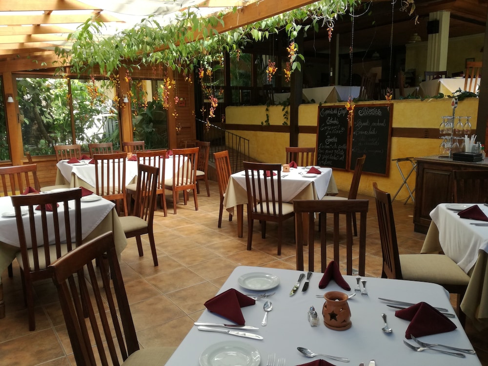 Hotel Las Farolas 38/49