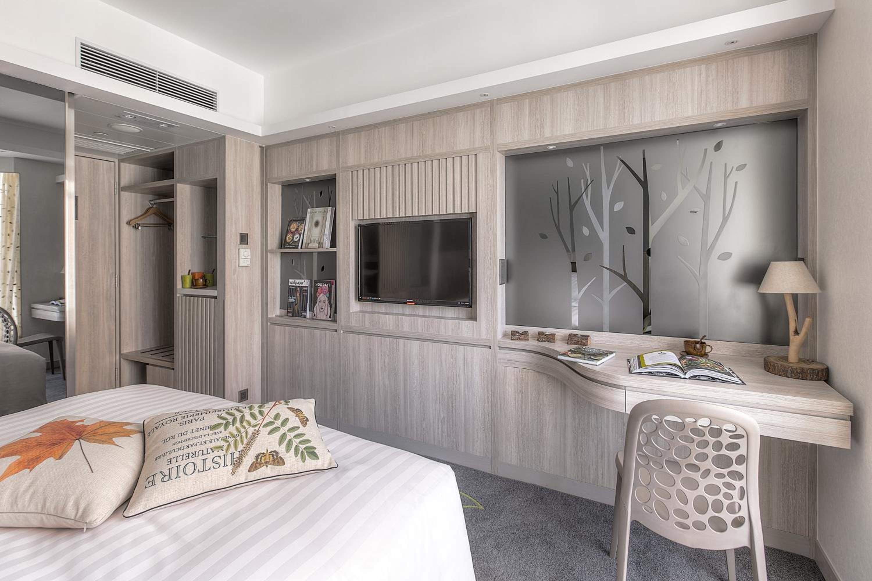 Oak, Double or Twin Bed