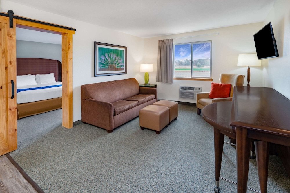Travelodge by Wyndham Lovell/Bighorns 22/23