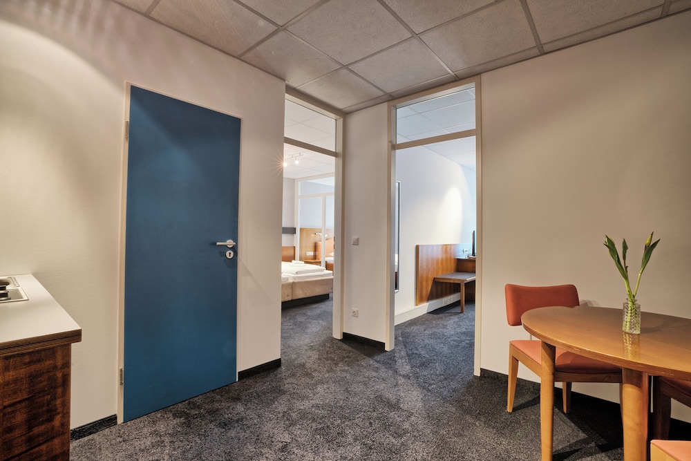 Hotel4you 28/50